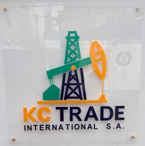 Affiche institutionnelle KC Trade International S.A. — Deux générations, la même ambition